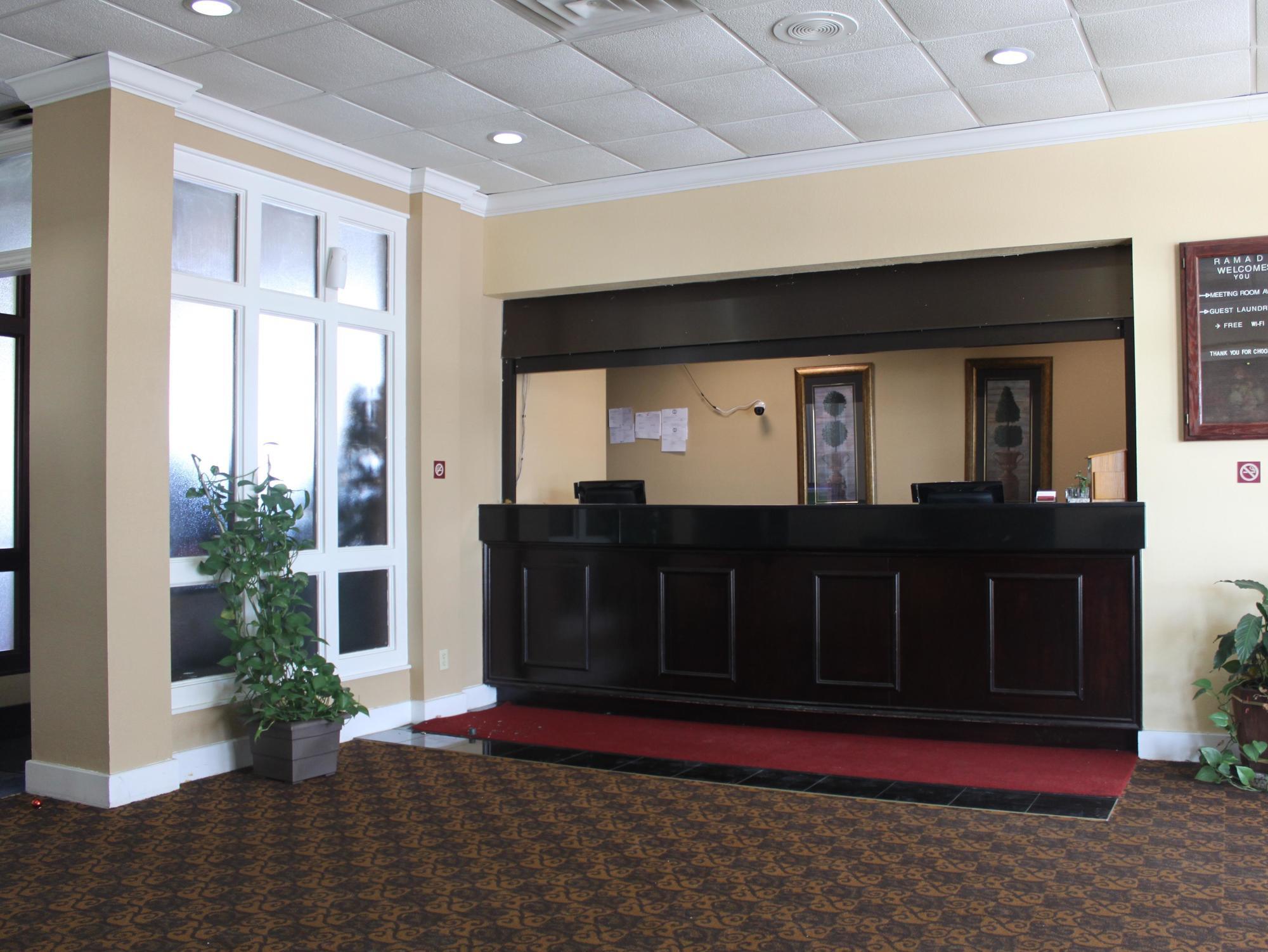 Baymont By Wyndham Florence Cincinnati Buitenkant foto