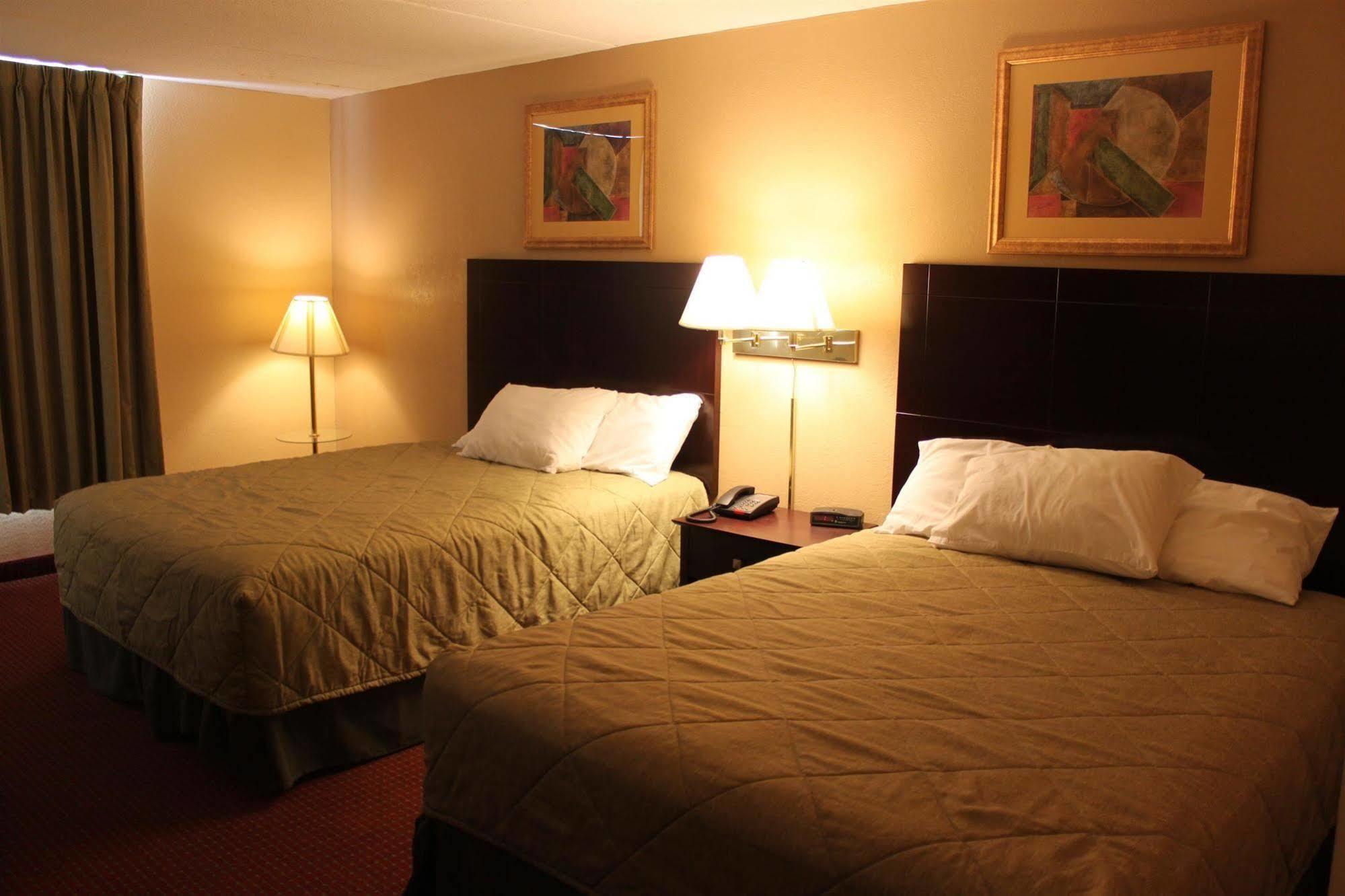 Baymont By Wyndham Florence Cincinnati Buitenkant foto
