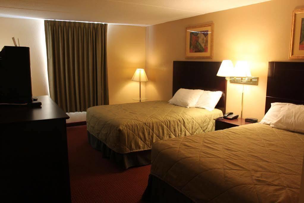 Baymont By Wyndham Florence Cincinnati Buitenkant foto